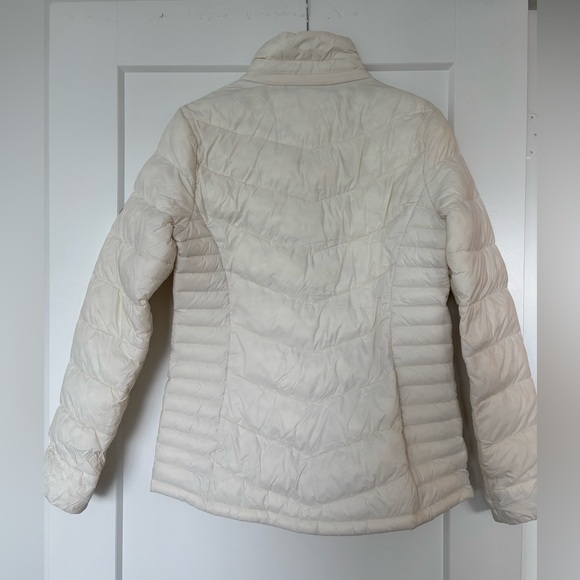 DKNY Women’s White Puffer Jacket - Size M - Picture 5 of 6